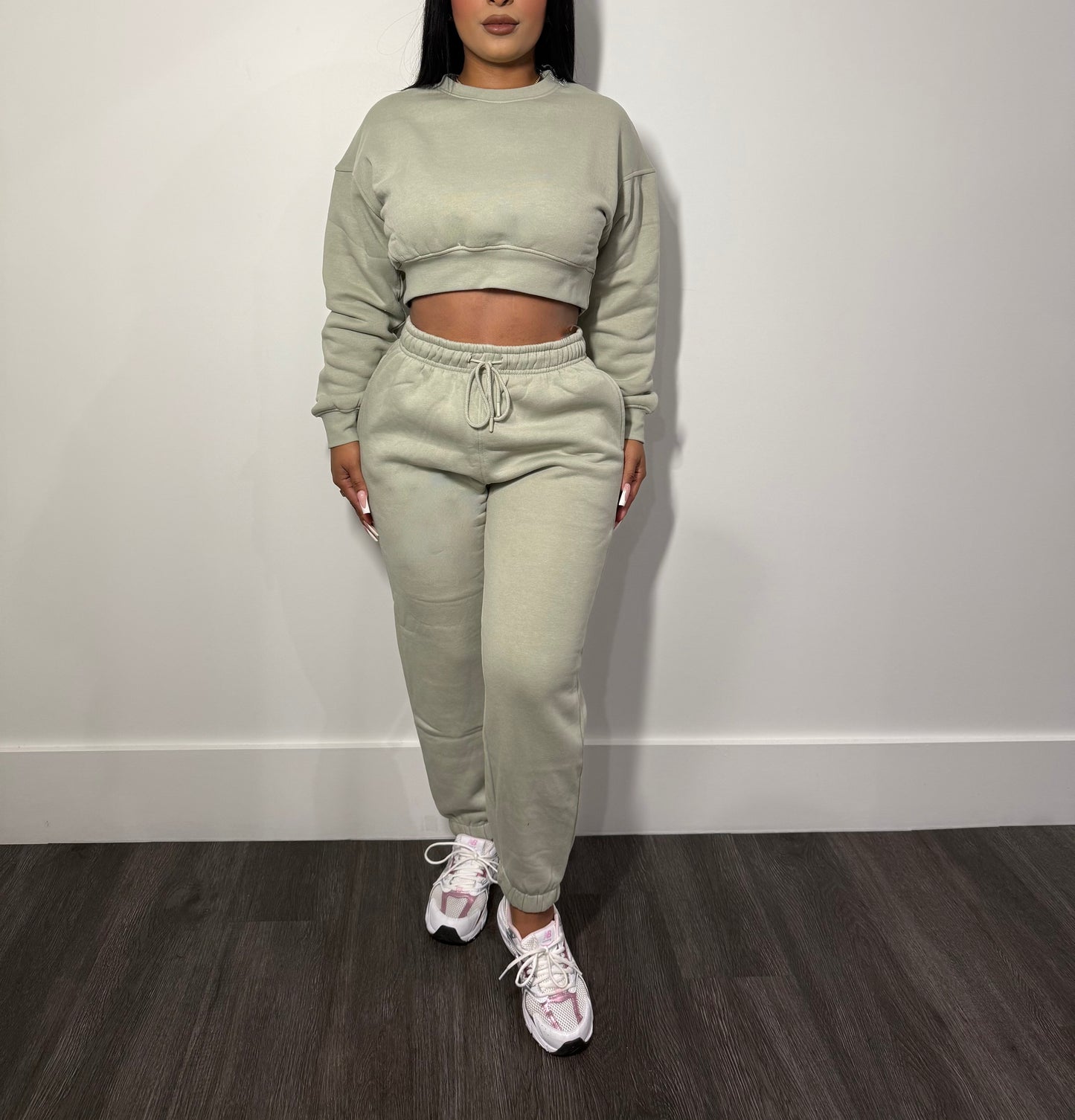 CHILL VIBES JOGGER SET